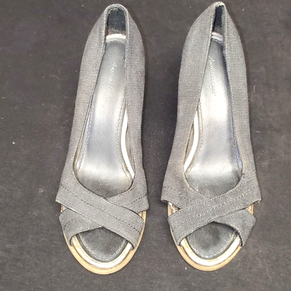Womens American Eagle size 7 wedges